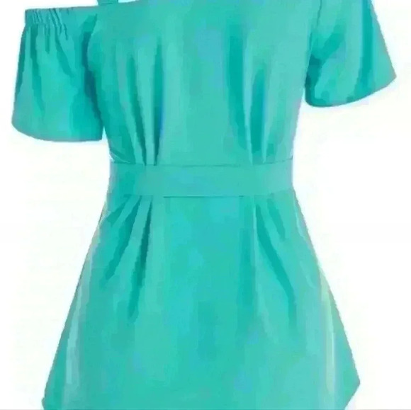 Off  the shoulder mock button tye blouse size med - Picture 2 of 6